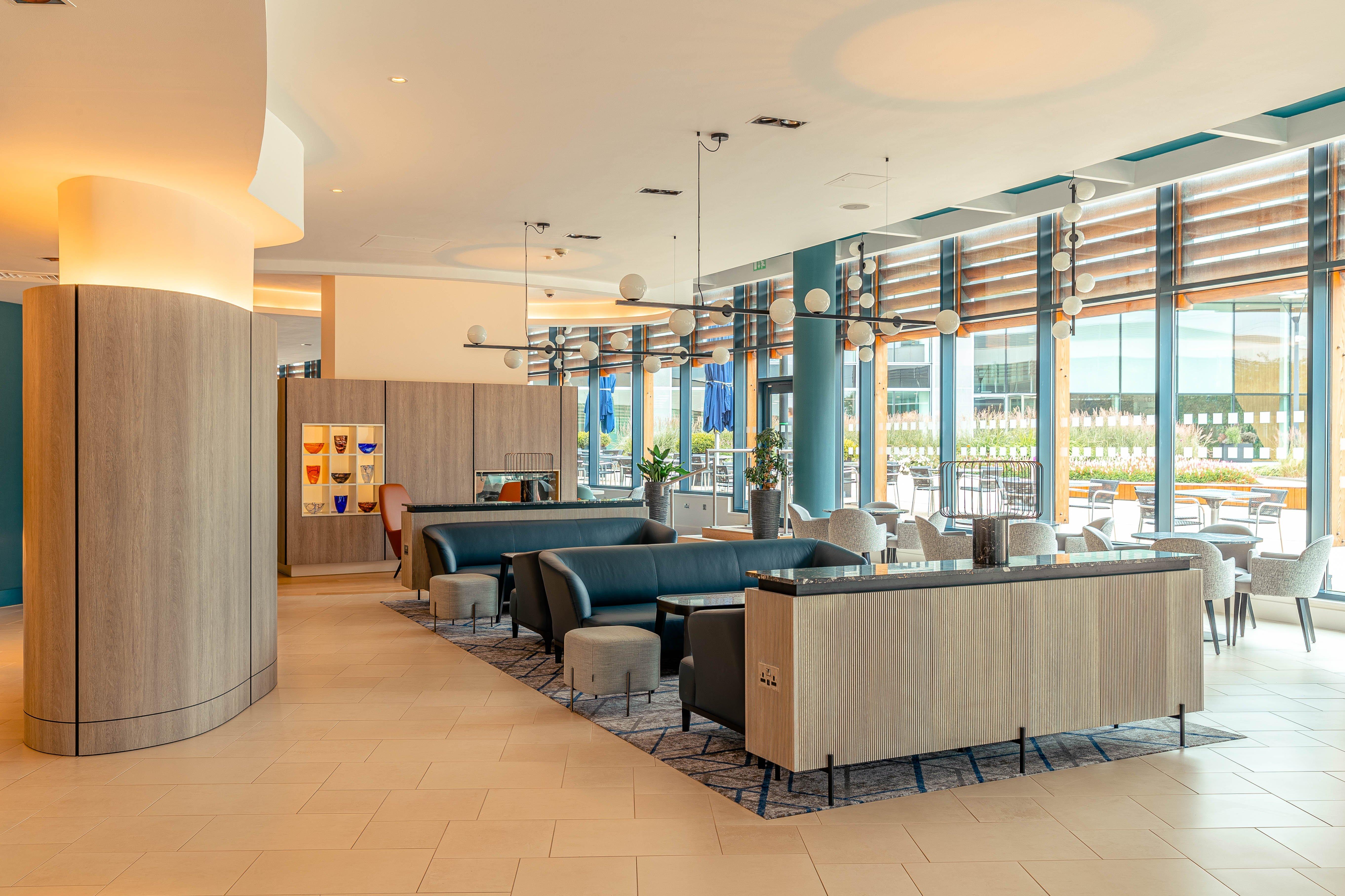 Crowne Plaza Reading Hotell Exteriör bild
