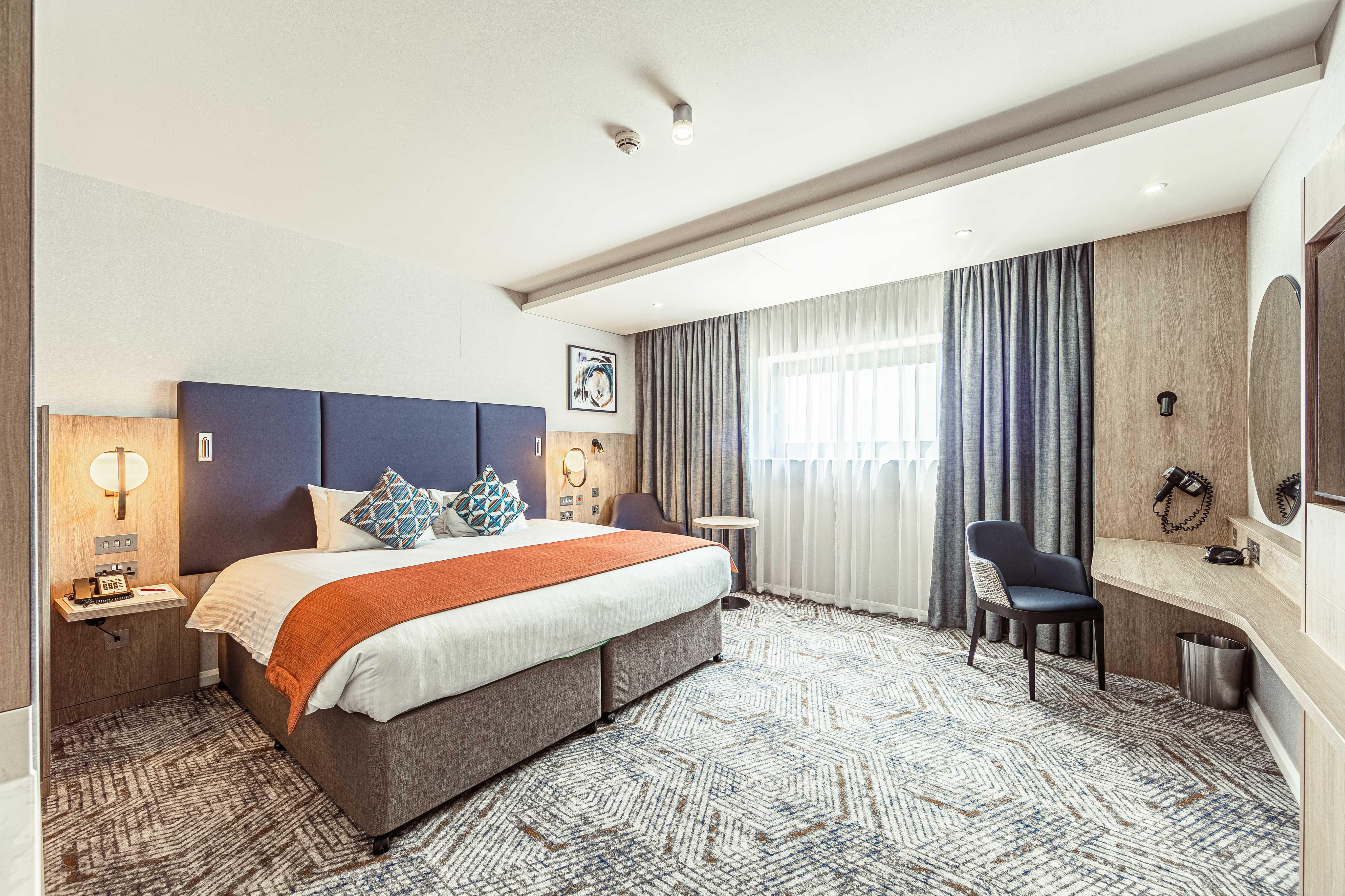 Crowne Plaza Reading Hotell Exteriör bild